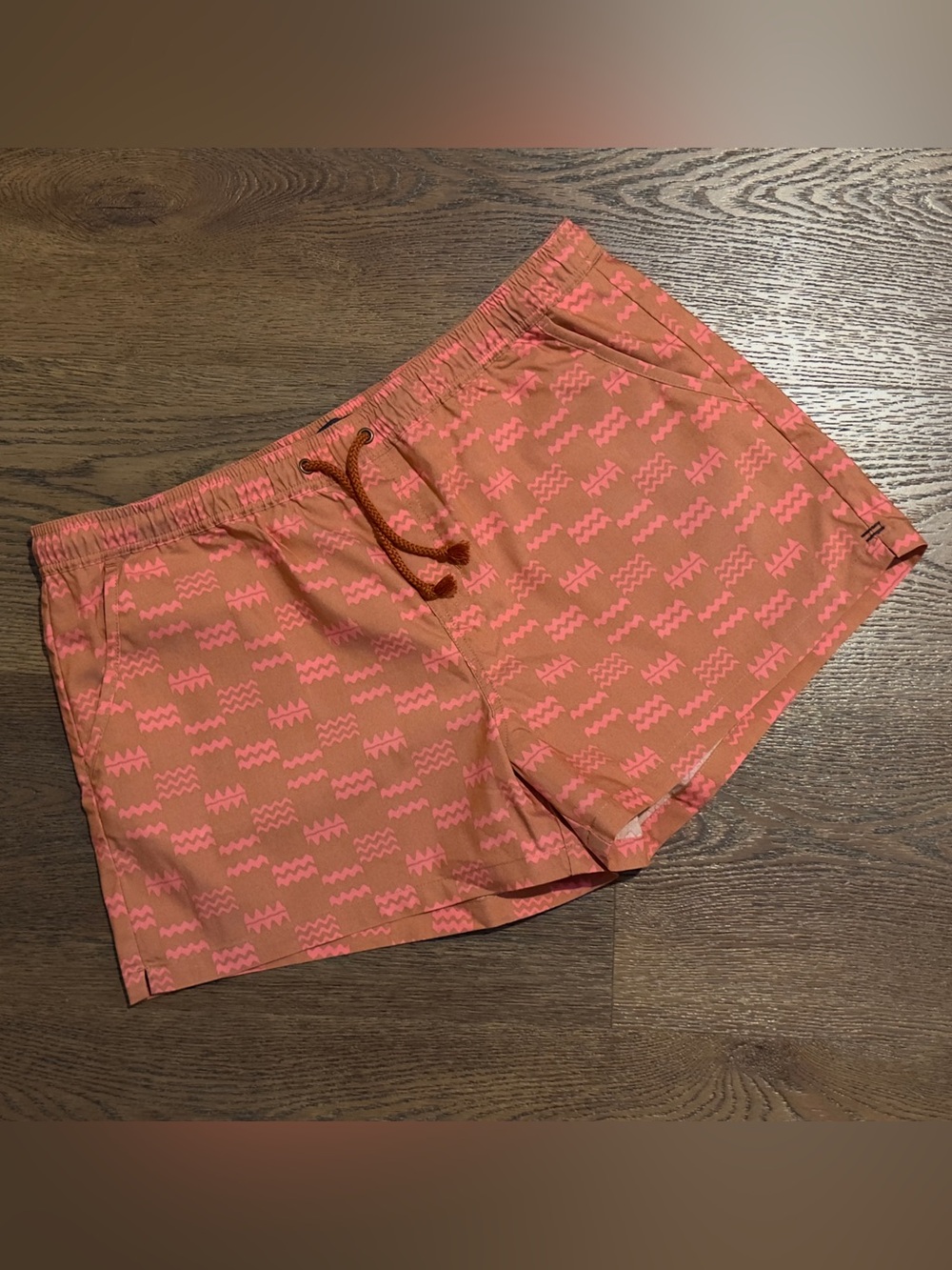 Toad&Co Coral and Orange Boundless Drawstring Shorts XL